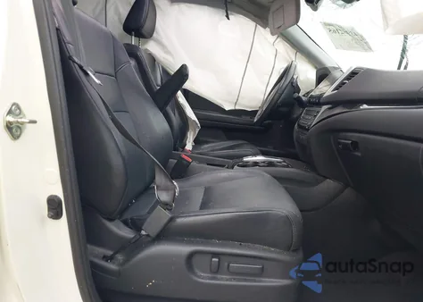 2017 Honda Pilot Touring from USA, damaged, VIN 5FNYF6H99HB036418